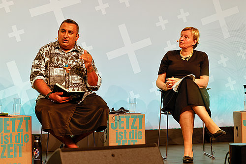 Talk mit Rev. James Bhagwan und Fr. Dr. Dagmar Pruin